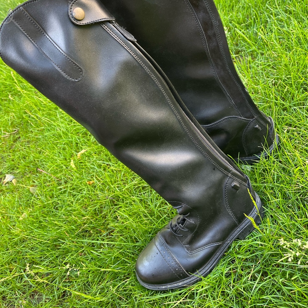 Tuffrider horse boots